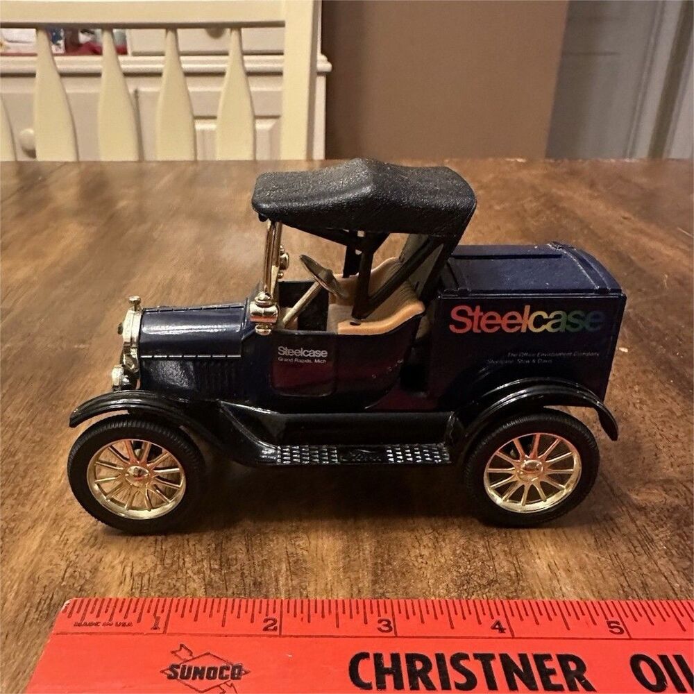 Vintage ERTL Steelcase 1912 Ford Model T Delivery Van Diecast Coin Bank 1:25